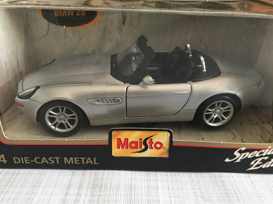 Voiture miniature BMW Z8 Maisto au 1/24