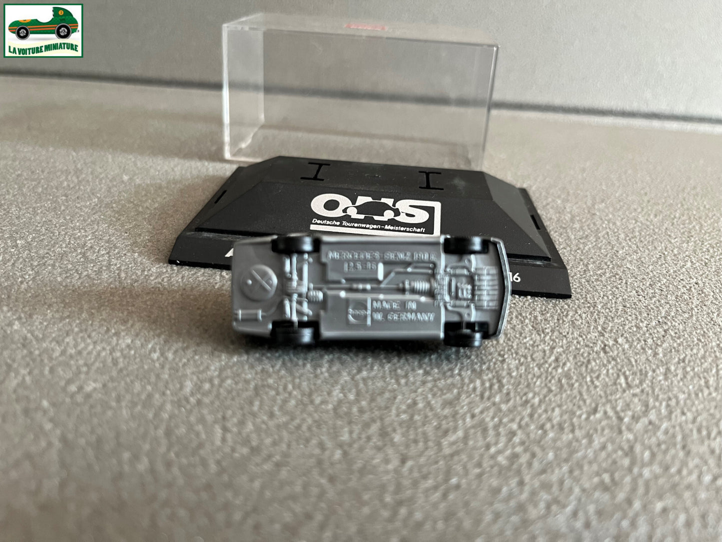 Voiture Miniature AMG Mercedes Benz 190 E Herpa au 1/87 HO