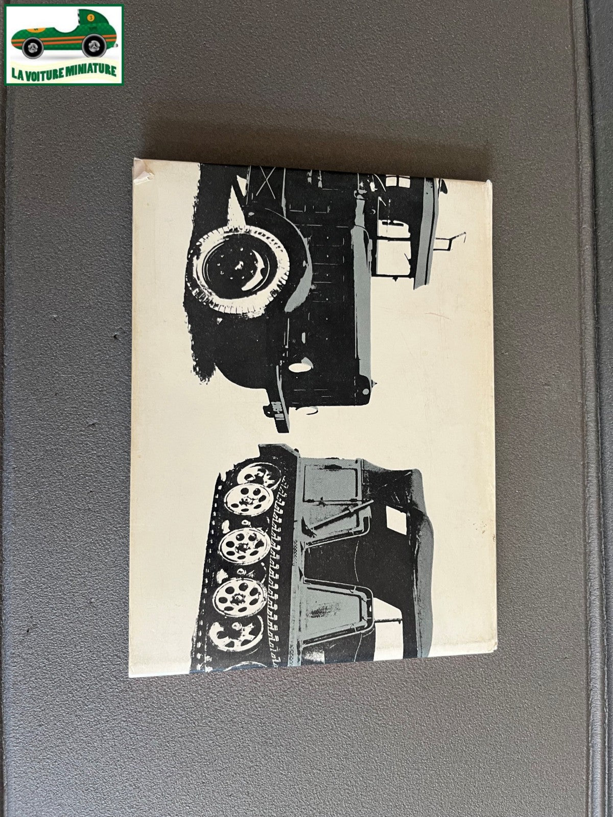 Livre Voiture Automobile Militaire Half Tracks Warne Anglais