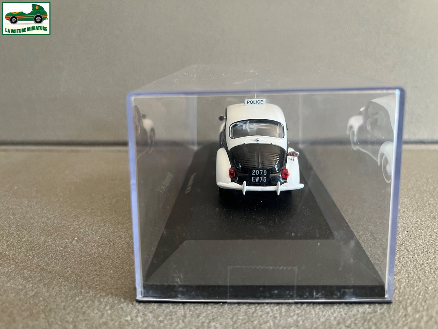 Voiture miniature Renault 4CV Police Paris au 1/43
