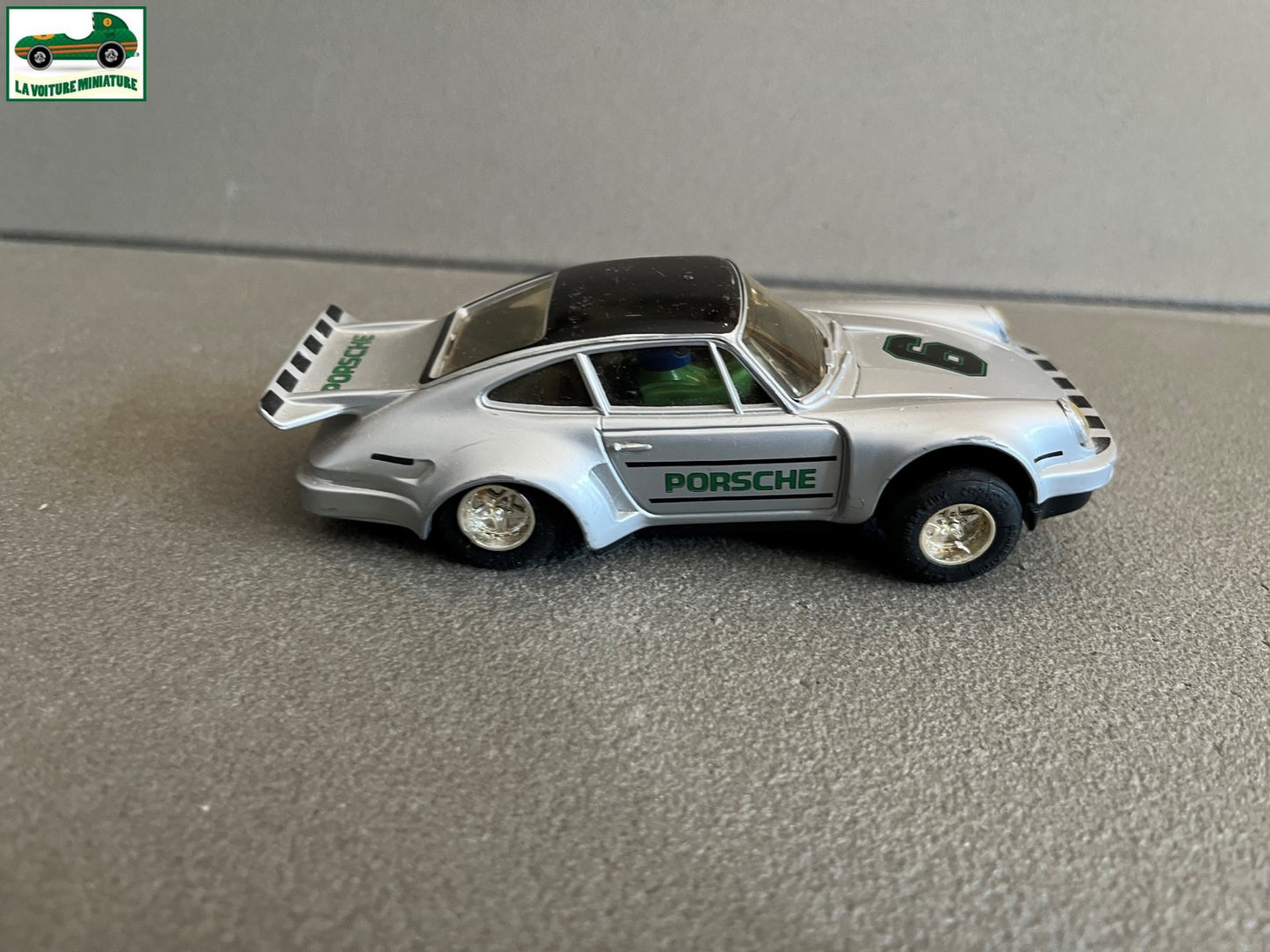 Ancienne Voiture Miniature Circuit Porsche 935 Scalextric Non testé
