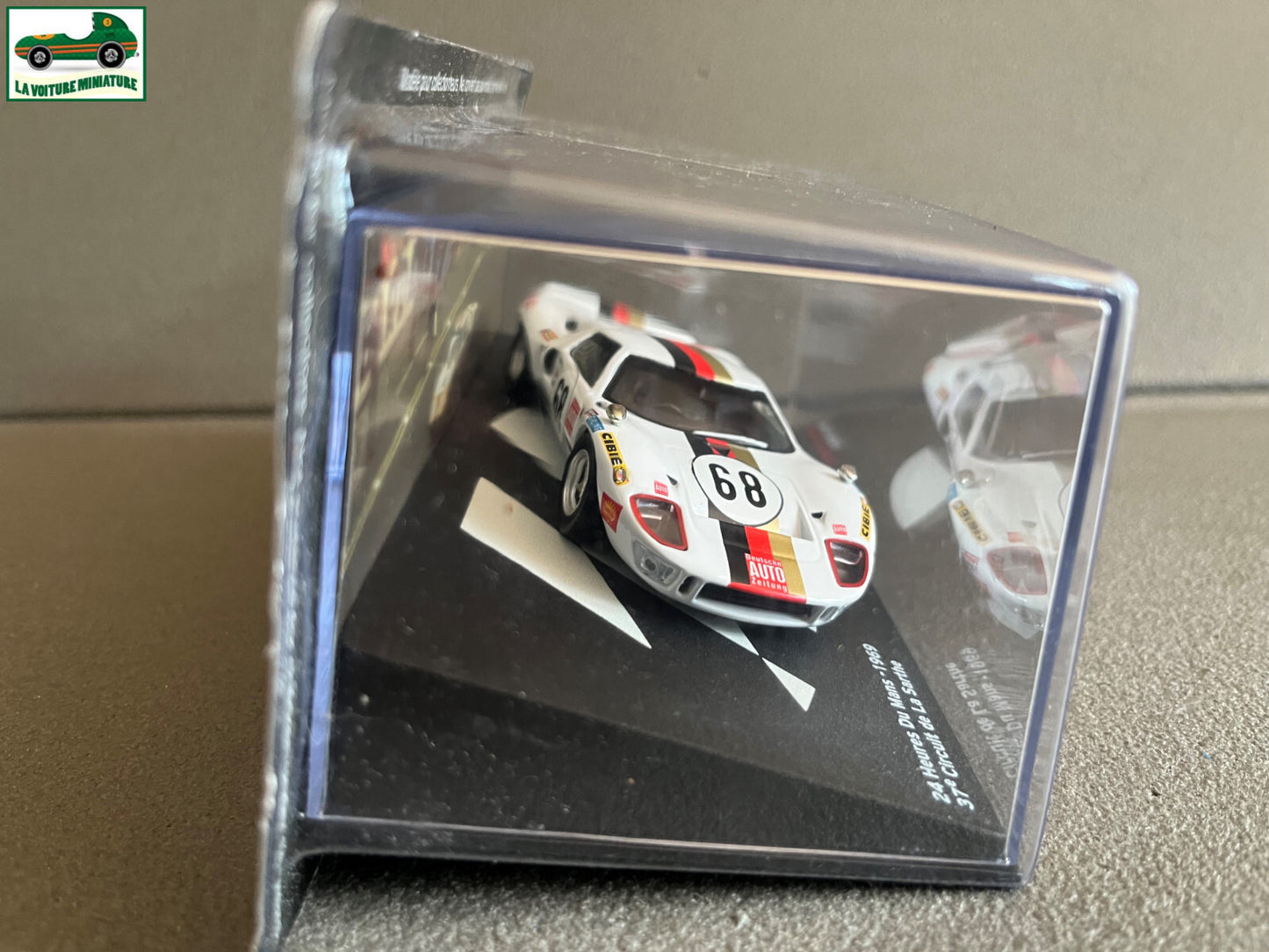 Voiture Miniature Ford GT 40 24 Heures du Mans 1969 au 1/43