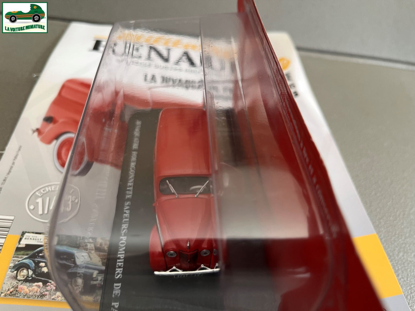 Voiture Miniature Utilitaire Renault Juvaquatre Pompiers Paris Hachette 1/43