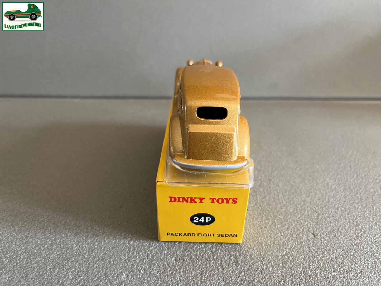 Voiture miniature Packard Eight Sedan 24P Dinky Toys Atlas