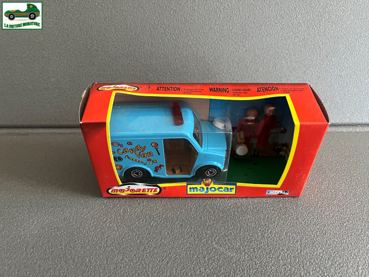 Voiture miniature Majocar 7300 Camion Candy Van Majorette