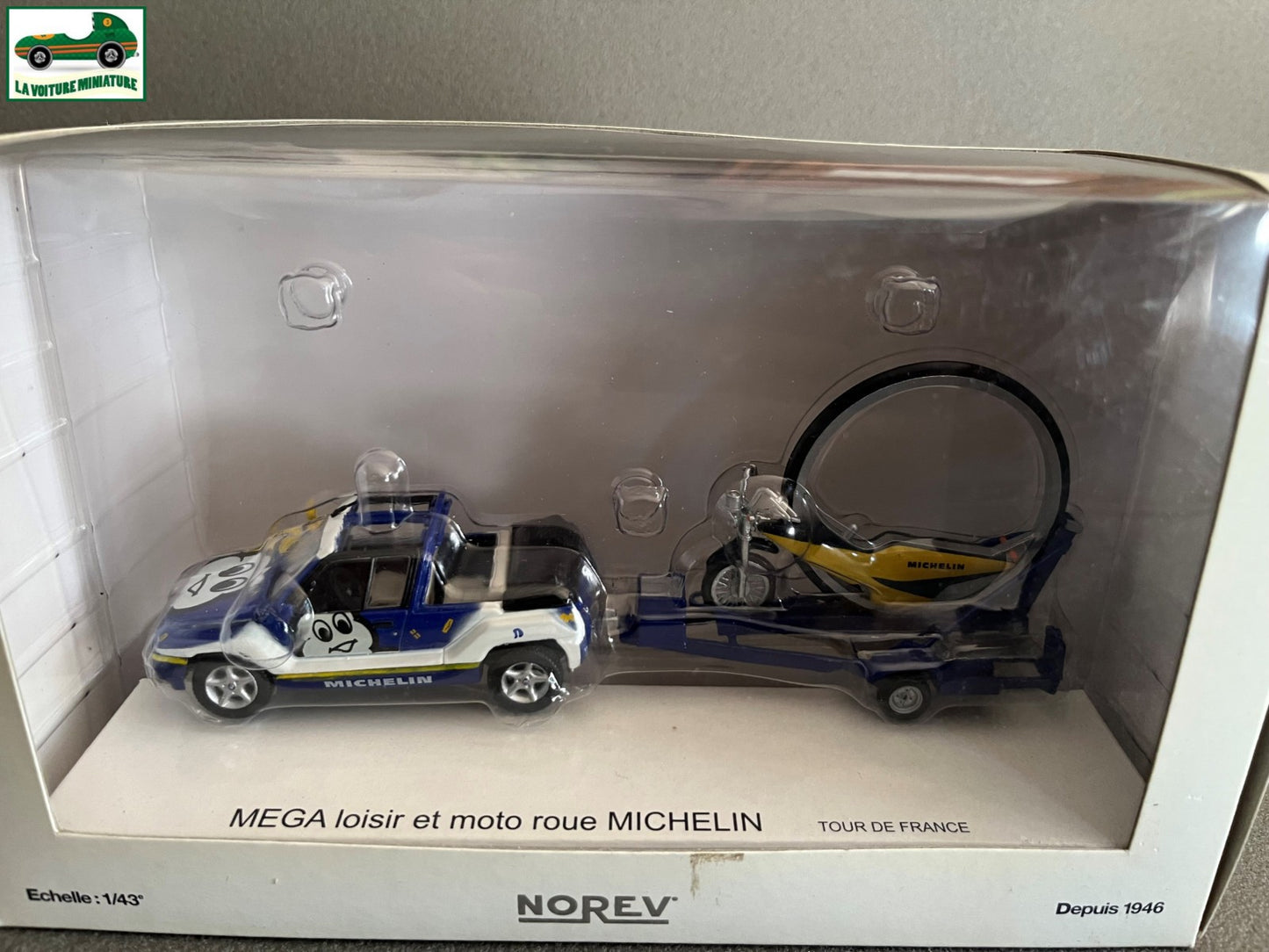 Voiture miniature Mega Loisir Moto Roue Michelin Tour France Norev au 1/43