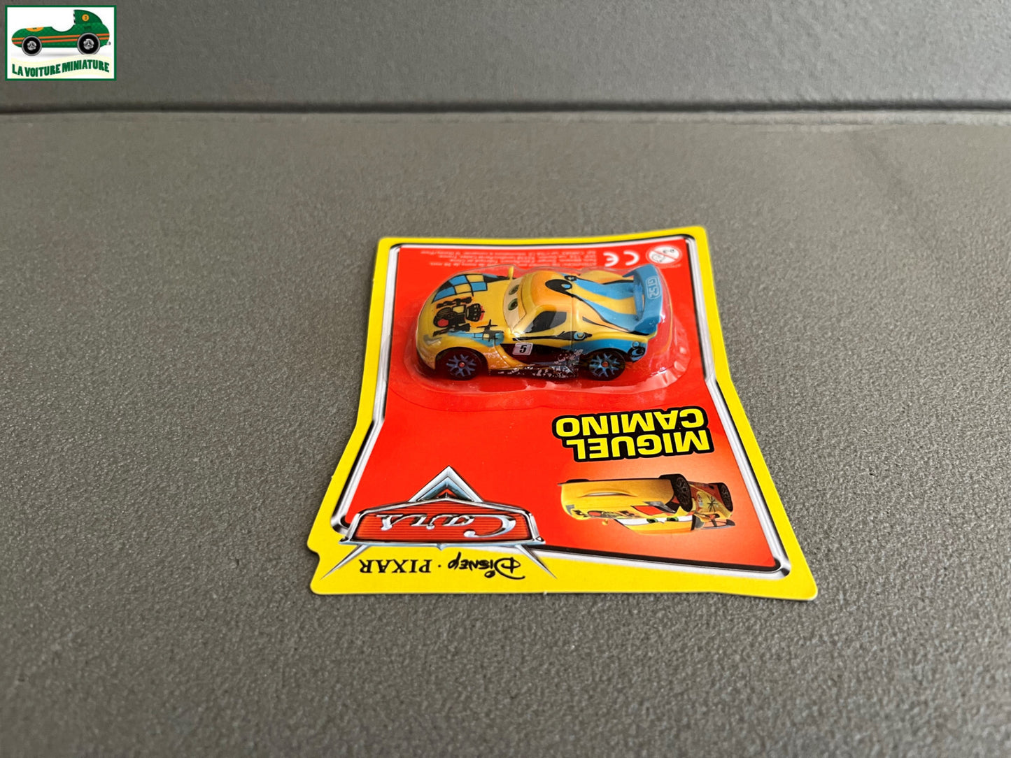 Voiture Miniature Cars Disney Pixar Miguel Camino Plastique DHP