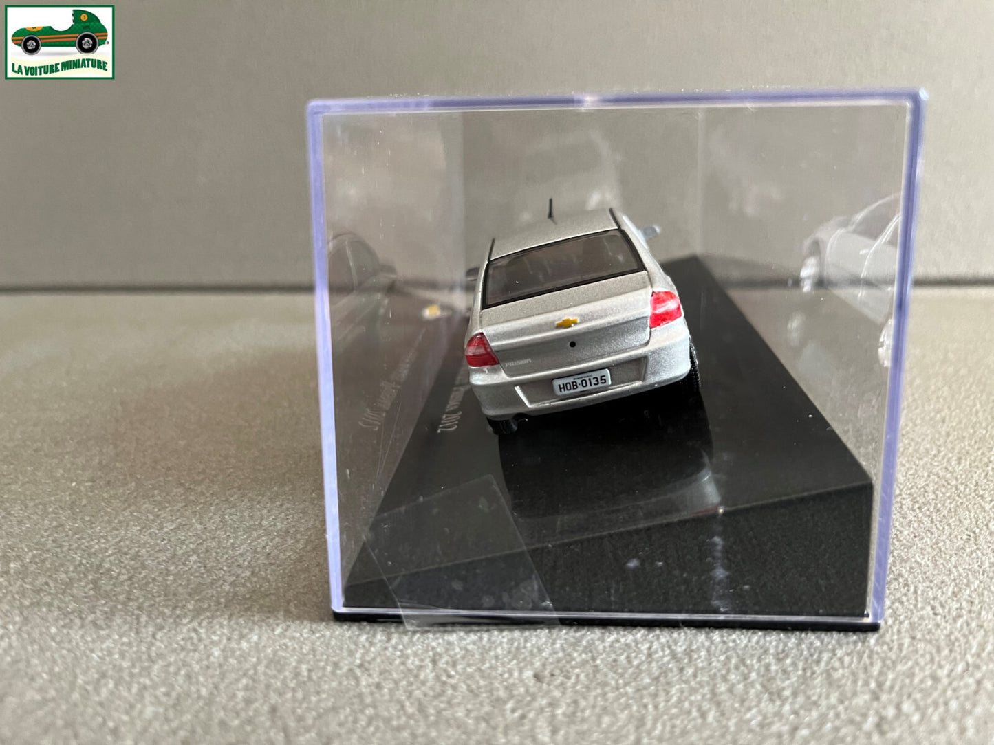 Voiture miniature Américaine Chevrolet Prisma 2012 au 1/43