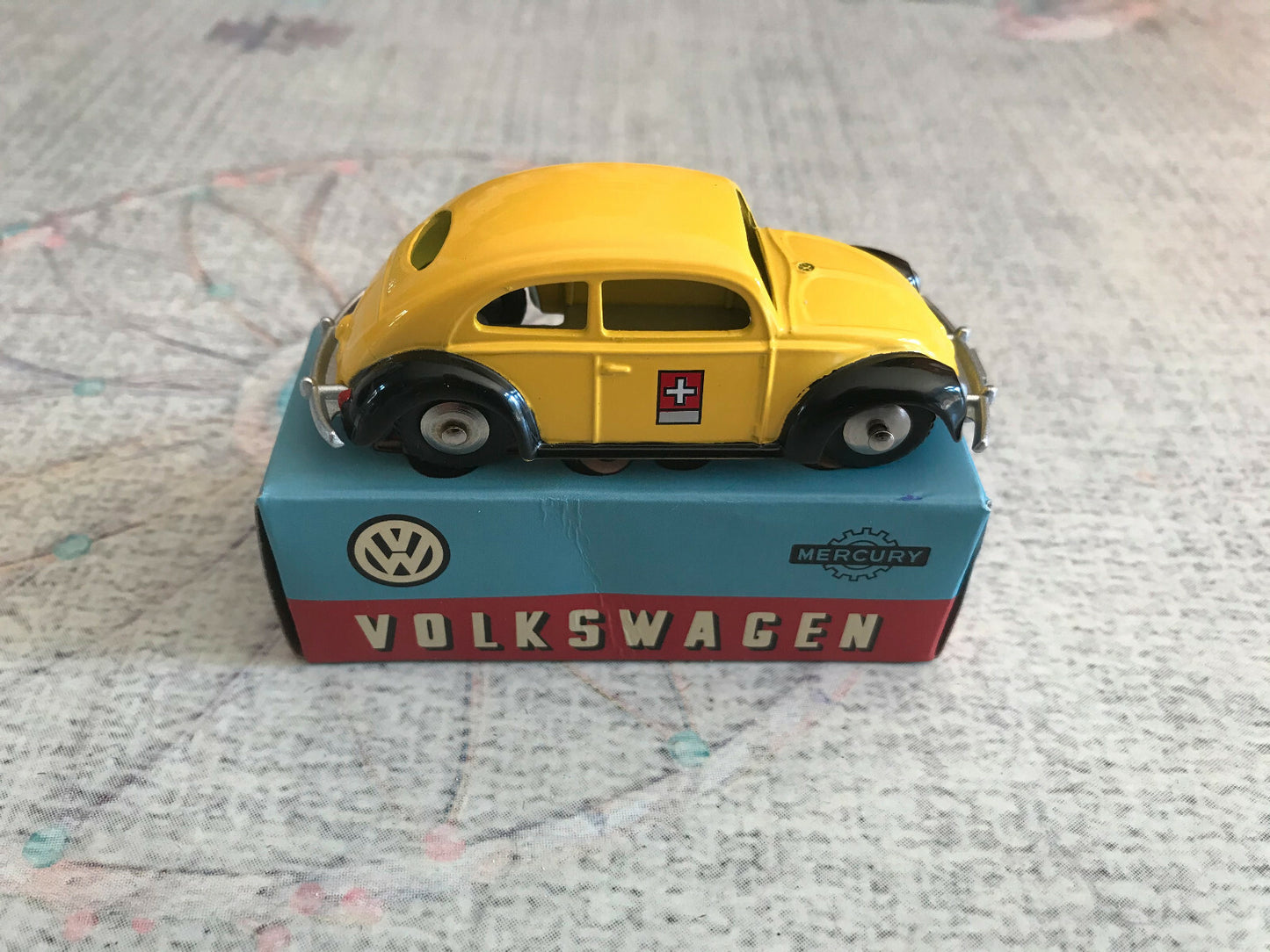 Voiture miniature Volkswagen Coccinelle Mercury Hachette 1/48 1/43 Style Dinky