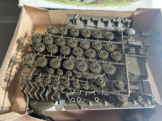 Maquette Militaire Char Tank Patton U.S. M48A2 Monogram 1/32