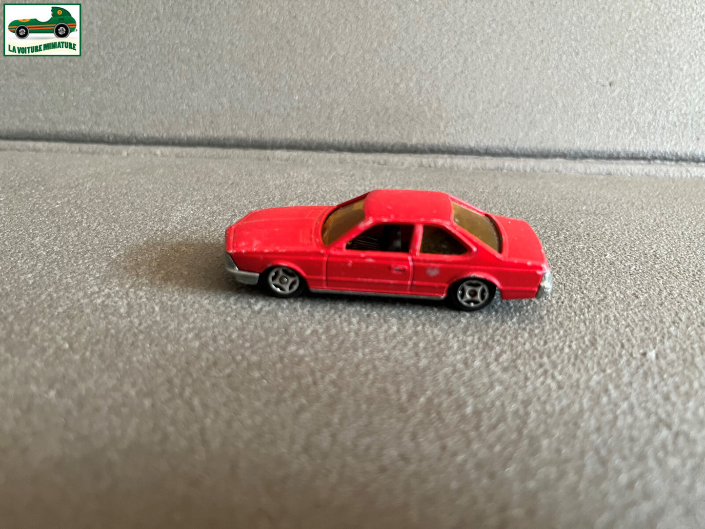 Ancienne Miniature Voiture BMW 633 MiniJet Norev France 1/64
