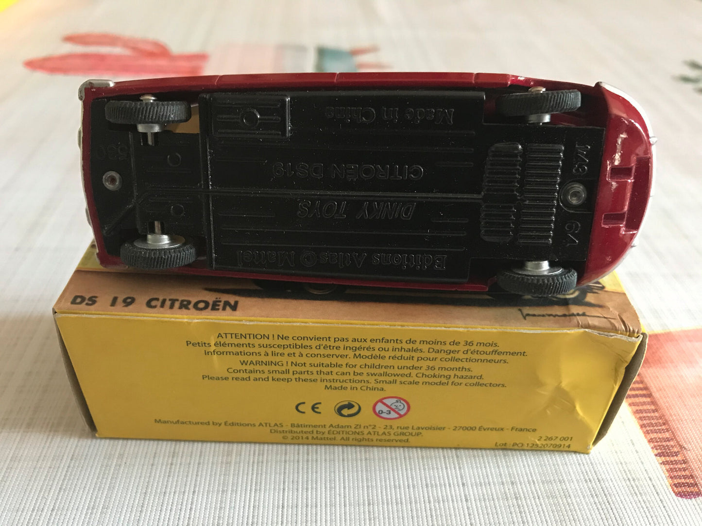 Voiture miniature Citroen DS 19 530 Chassis Noir Dinky Toys Atlas au 1/43