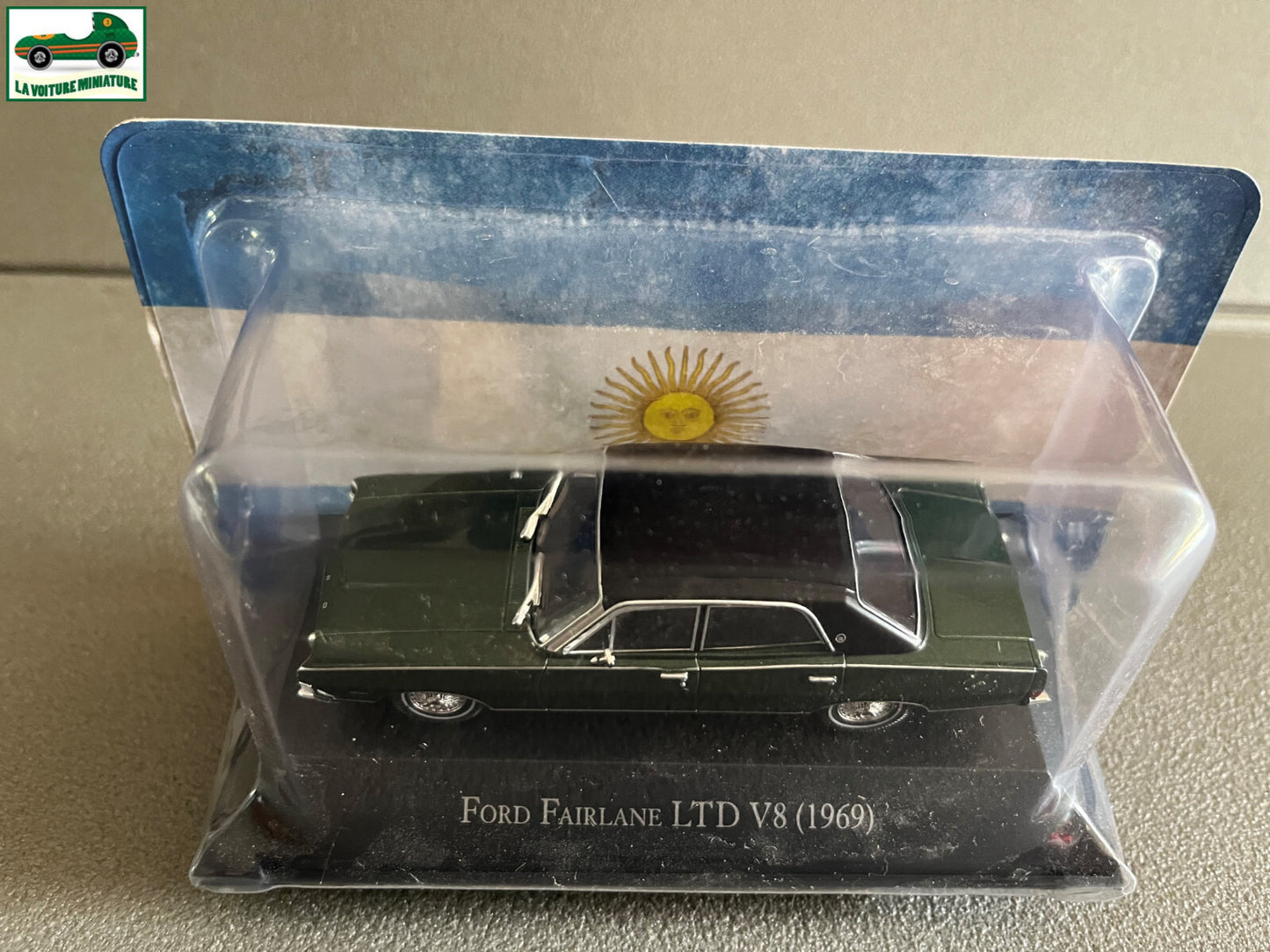 Voiture Miniature Ford Fairlane LTD V8 1969 Autos Inolvidables Argentinos 1/43