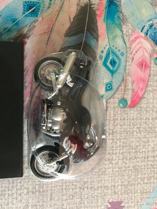 Moto miniature Triumph RS Motos à Collectionner Maisto Altaya 1/18