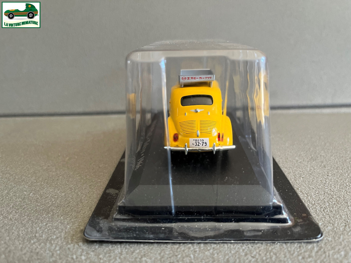 Voiture Miniature Renault 4CV Hino PA62 Tokyo 1966 Taxi Du Monde au 1/43 Altaya