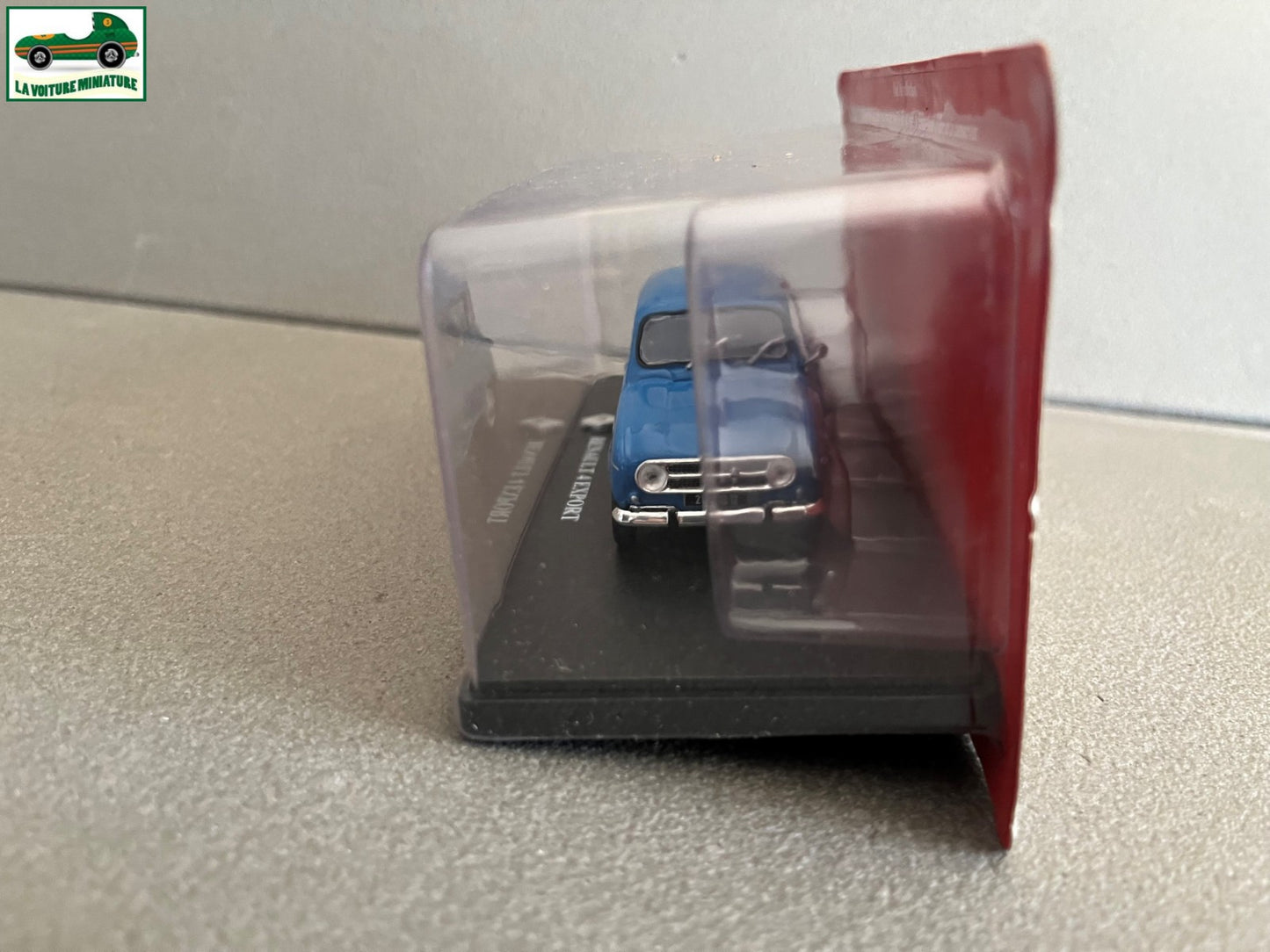 Voiture miniature Passion Renault 4 4L R4 Export Hachette au 1/43
