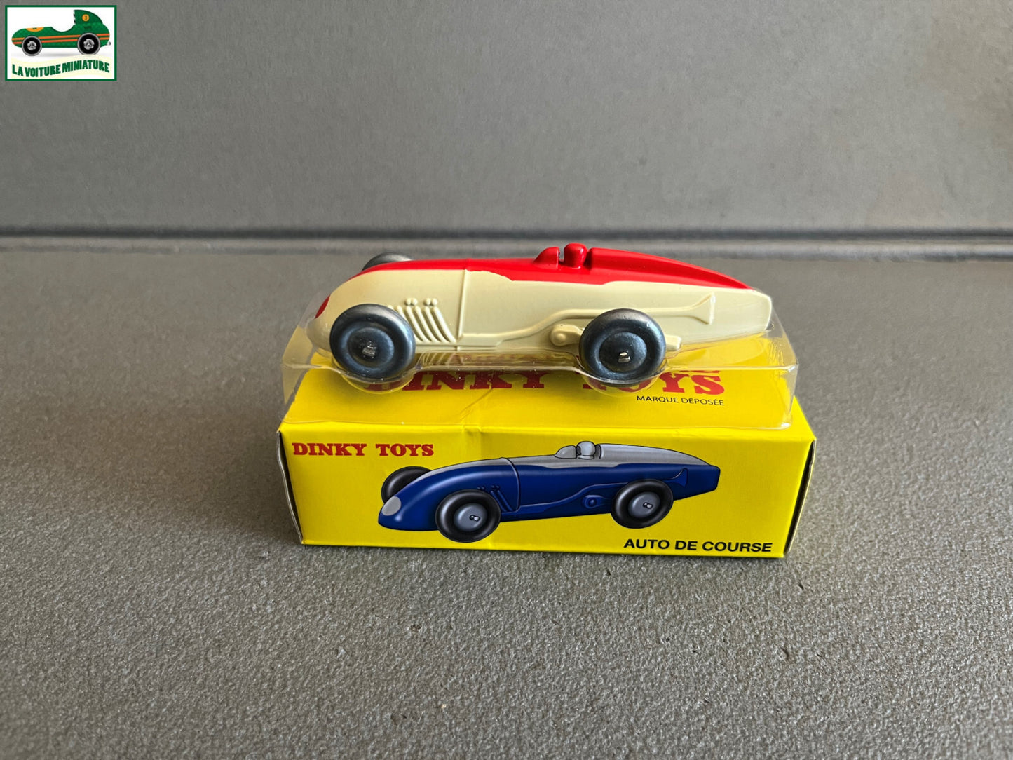 Voiture miniature Auto de Course 23A Dinky Toys Atlas