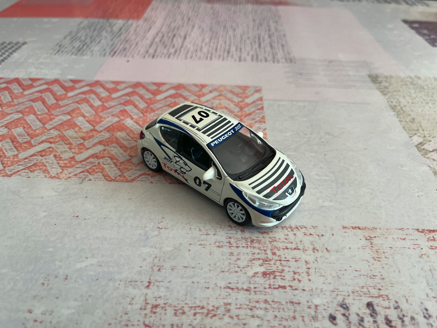 Voiture Miniature Peugeot 207 Jet Car Norev au 1/43