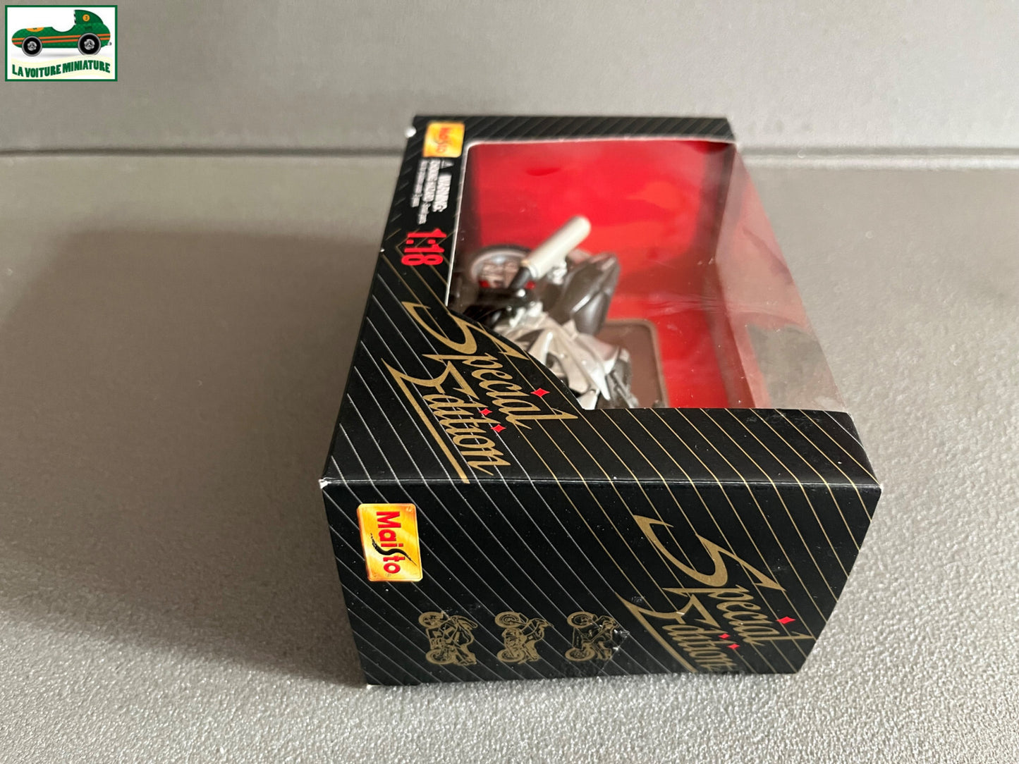 Moto miniature Yamaha 1000 Thunderace Maisto au 1/18