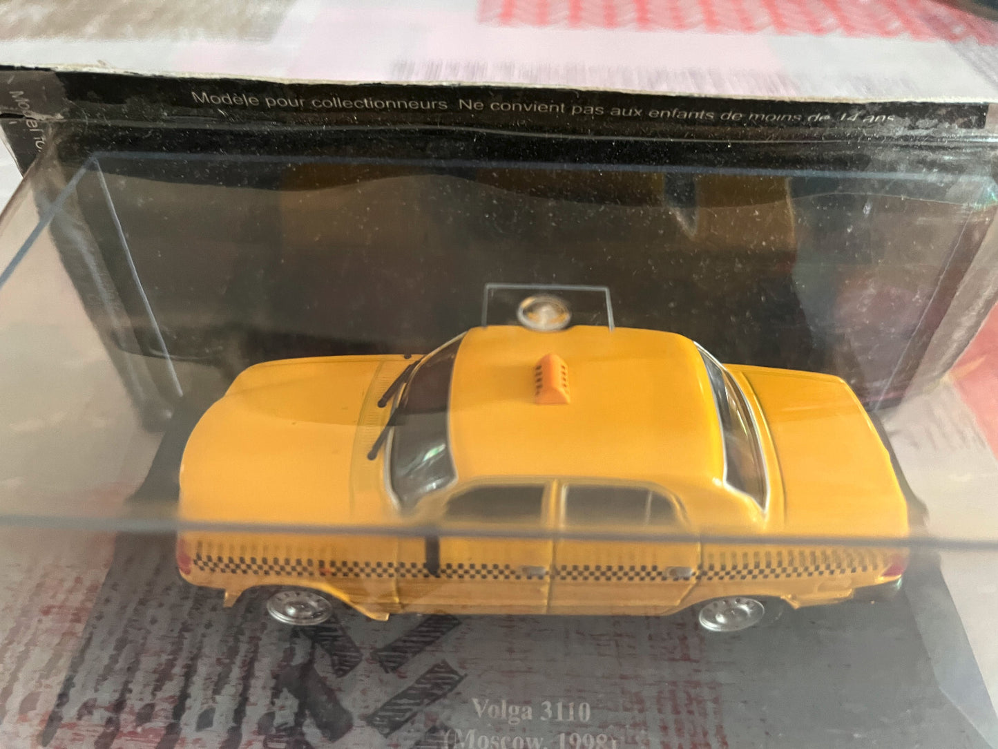 Voiture Miniature Taxi Volga 3110 Moscou 1998 Taxis du Monde au 1/43