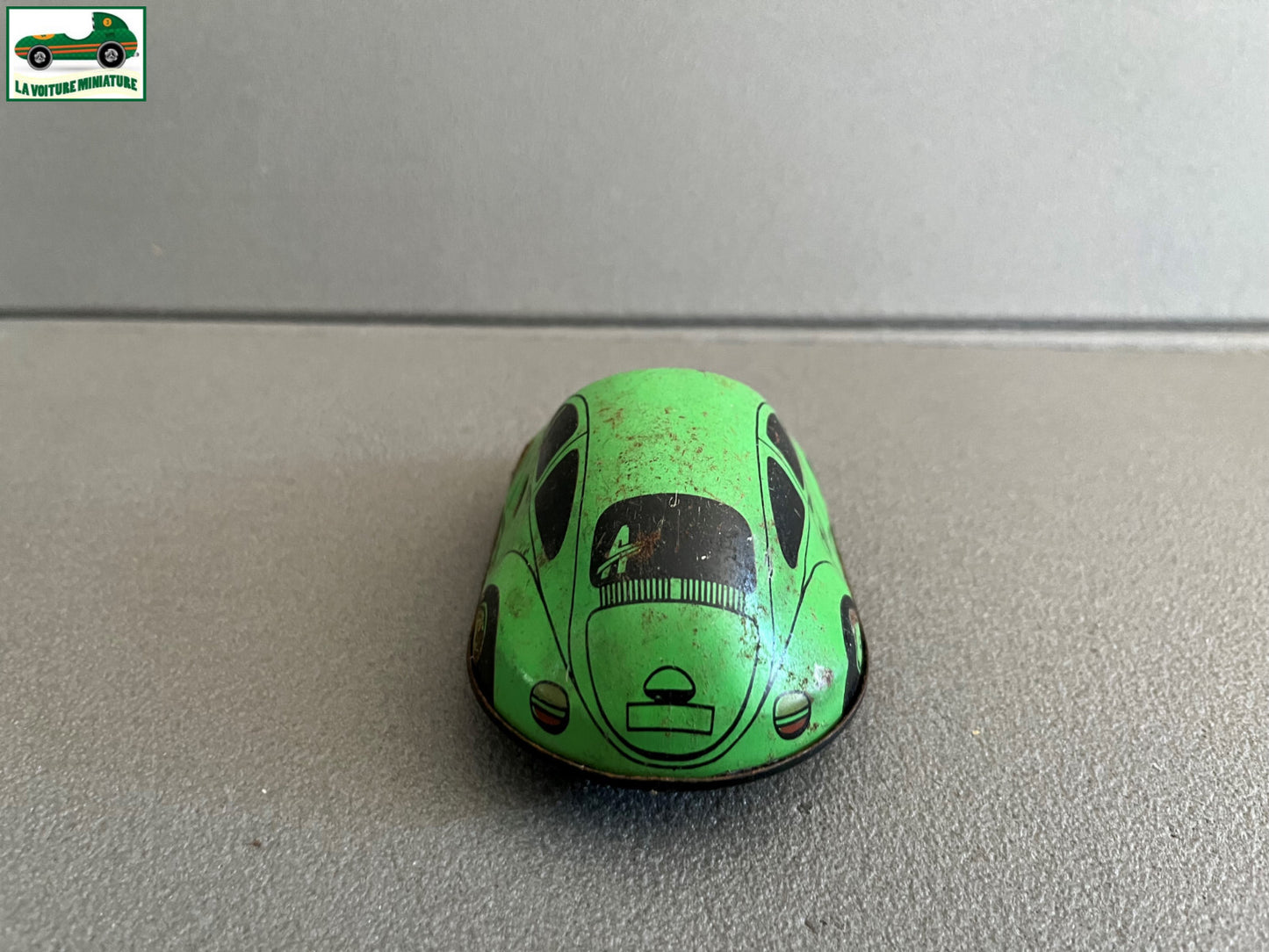 Ancienne Miniature Voiture Tole Clé Mécanisme Volkswagen Beetle Kovap Epave
