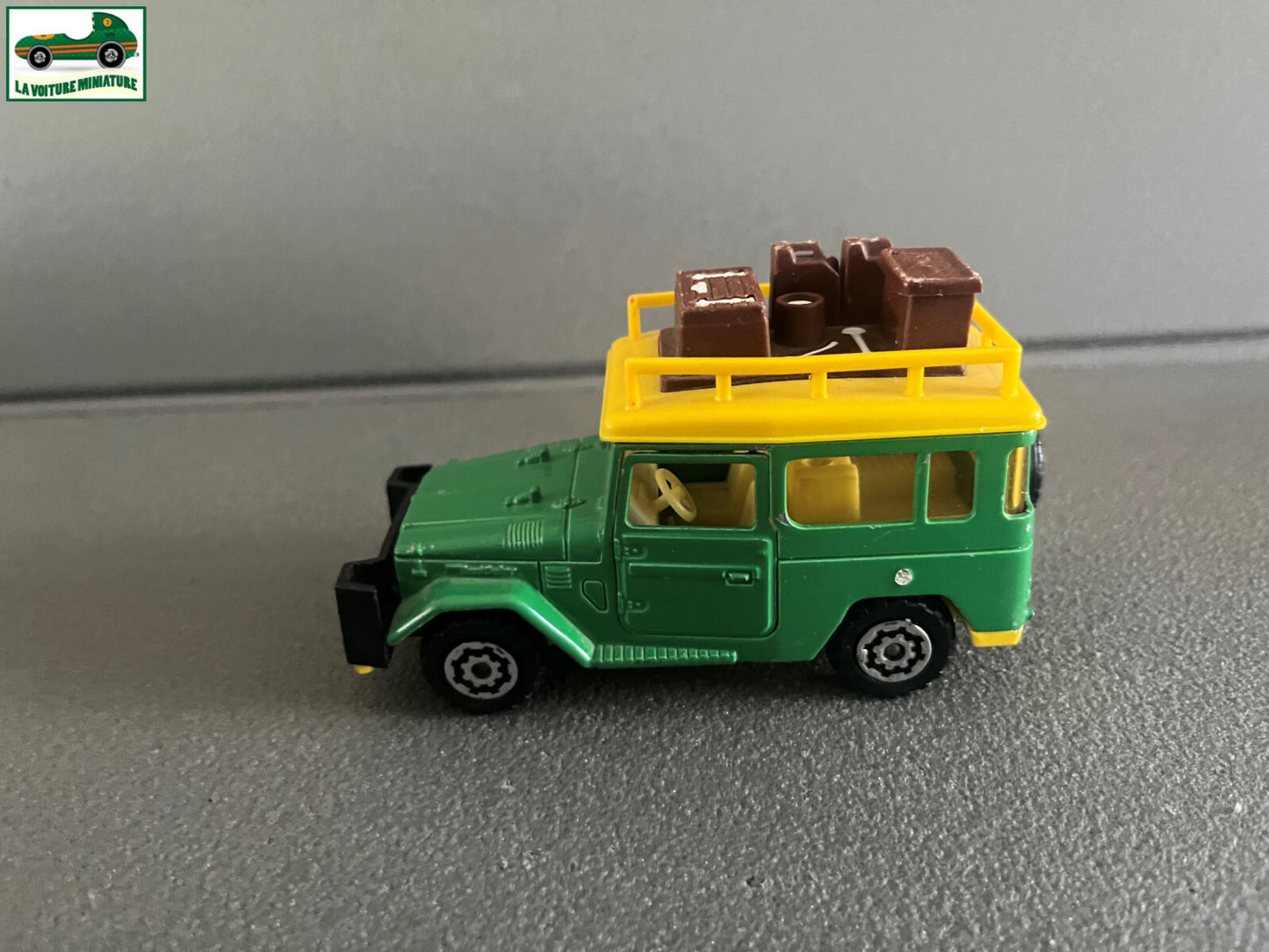 Ancienne Miniature Voiture Majorette Toyota Land Cruiser 1/36