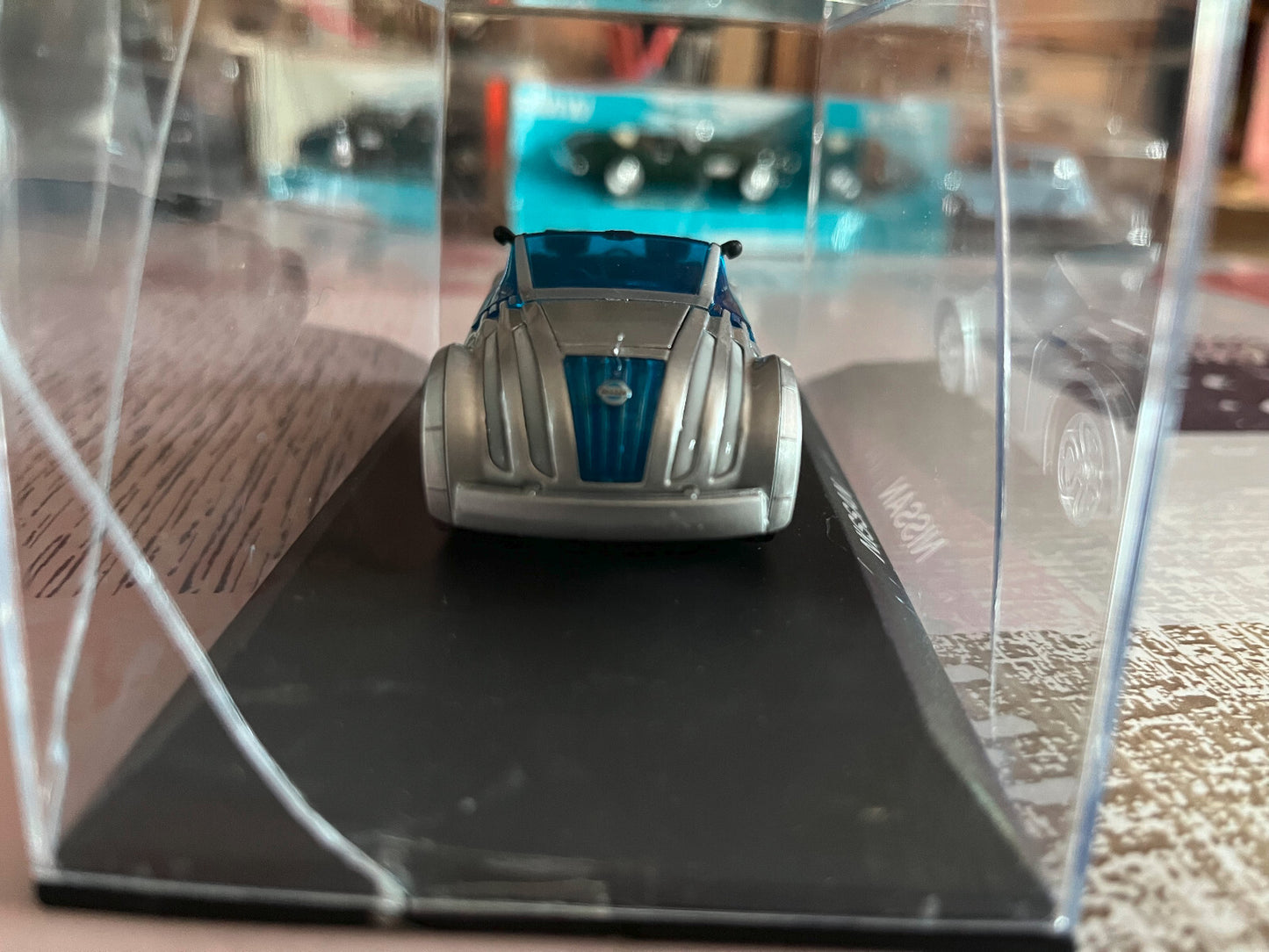 Voiture miniature Nissan Jikoo Norev Concept Car au 1/43