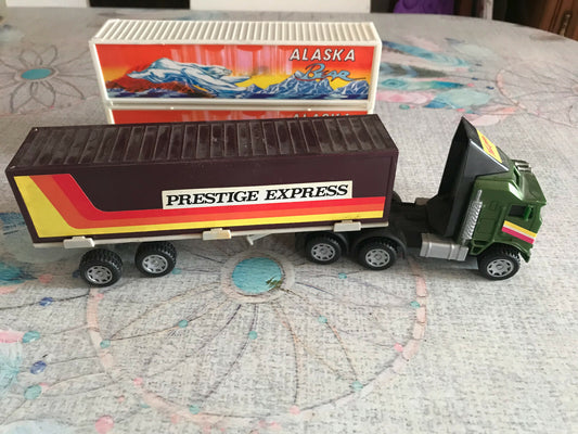 Ancienne Miniature Camion Semi Remorque Alaska Bear Prestige Express Plastique