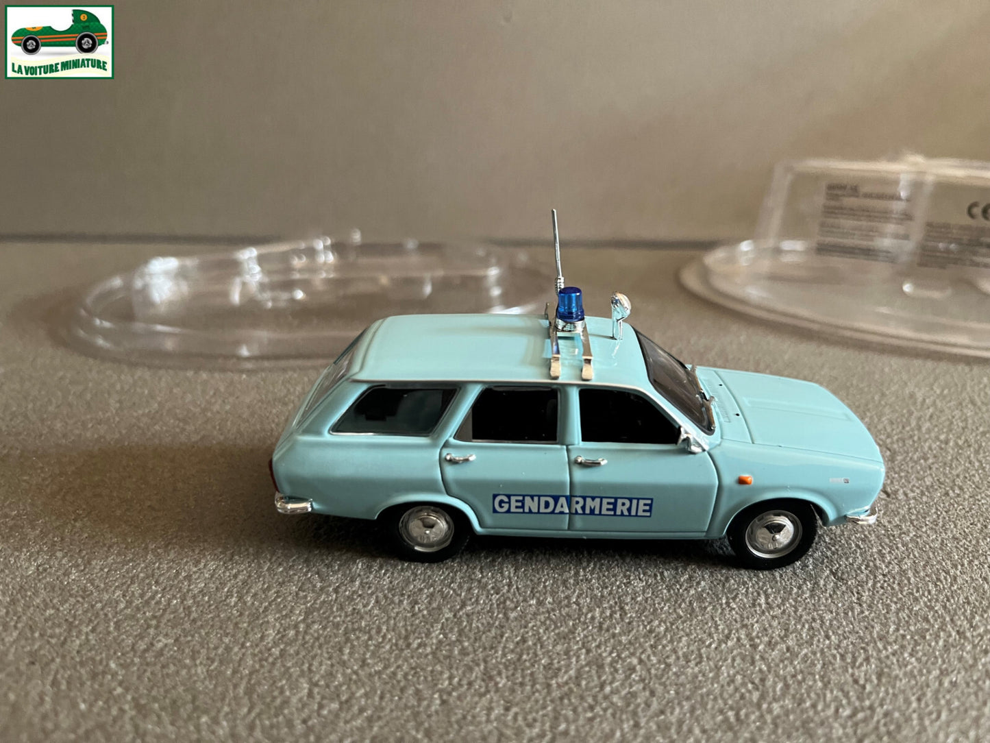 Voiture Miniature Renault 12 Gendarmerie Norev 1/43
