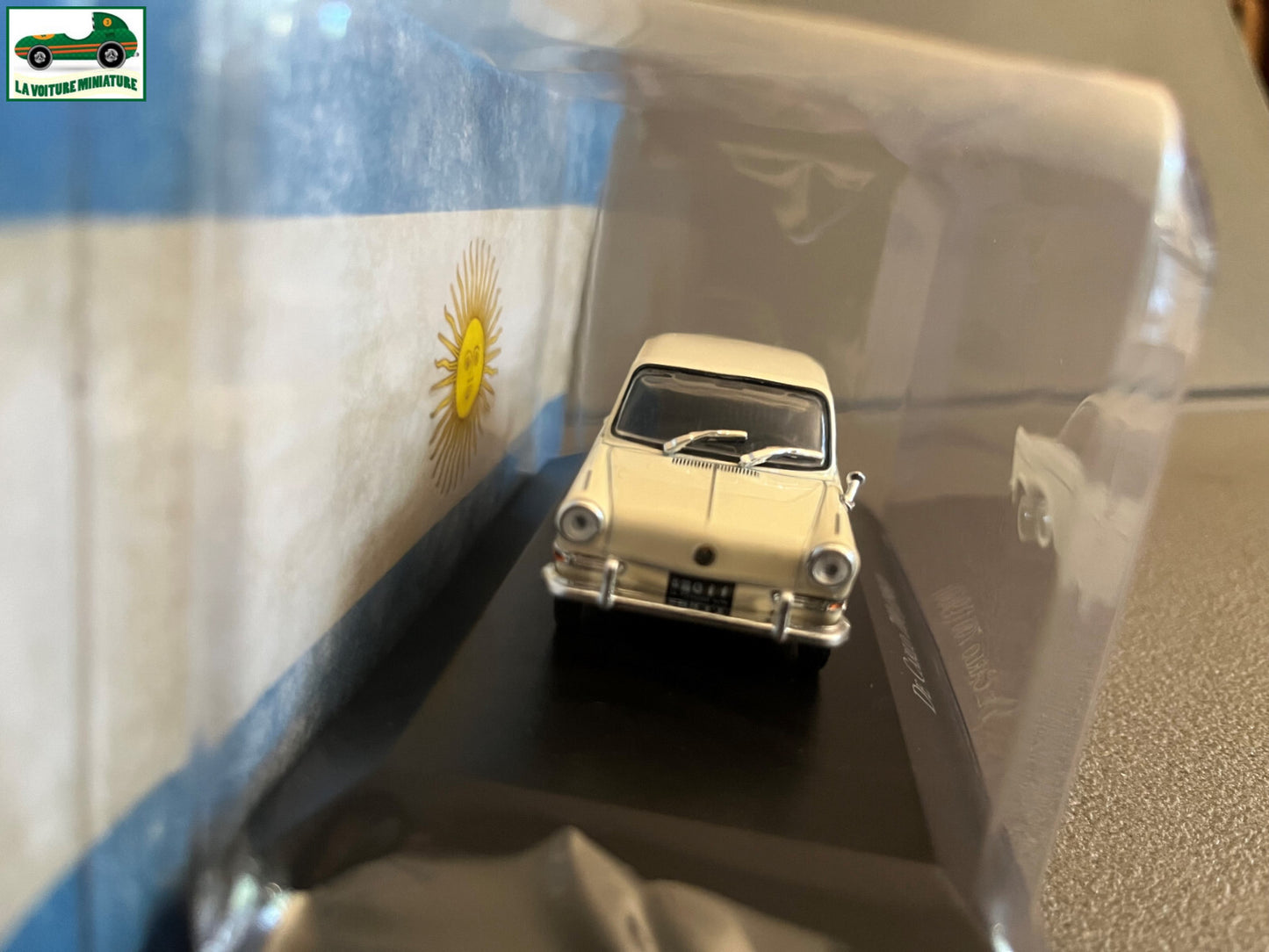 Voiture Miniature De Carlo 700 1960 "BMW" Autos Inolvidables Argentinos 1/43