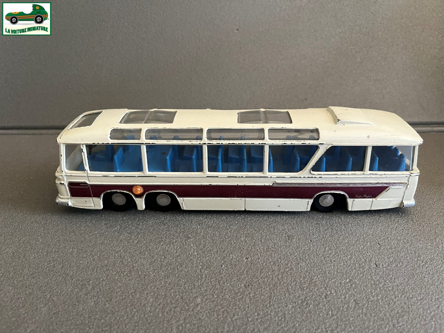 Ancienne Miniature Voiture Bus Vega Major Luxury Coach Dinky Supertoys Toys