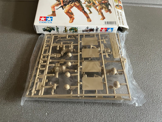 Maquette Militaire Figurine Soldat German Afrika Korps Infantry Tamiya 1/35