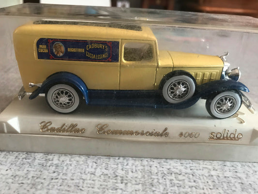Voiture Miniature Cadillac Commerciale 4060 Cadbury'S Solido 1/43