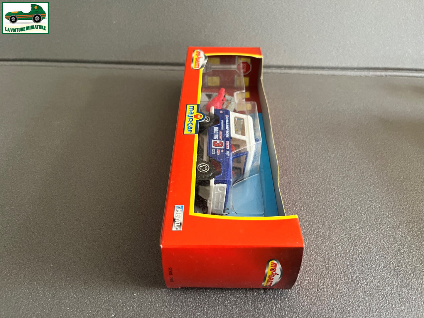 Voiture miniature Majocar 7300 4x4 Remorque avec Moto Majorette