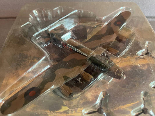 Avion miniature Militaire Bombardier Avro Lancaster MK III Altaya 1/72