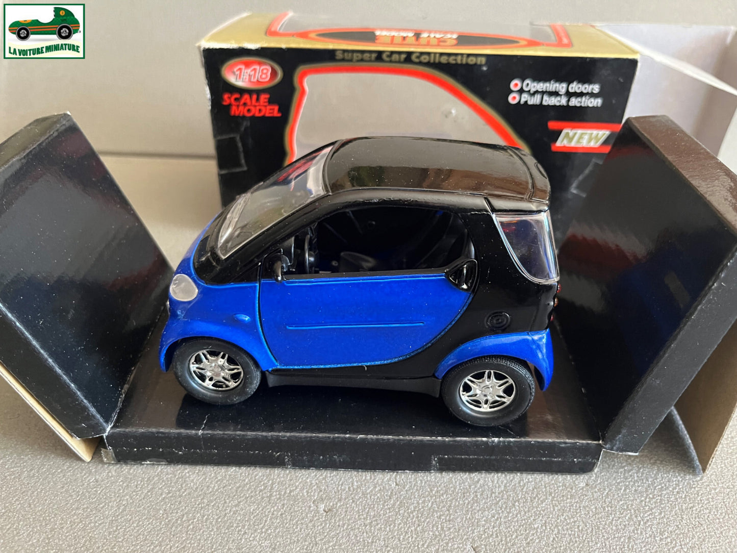 Voiture miniature Smart 1ère Version Cutie au 1/18