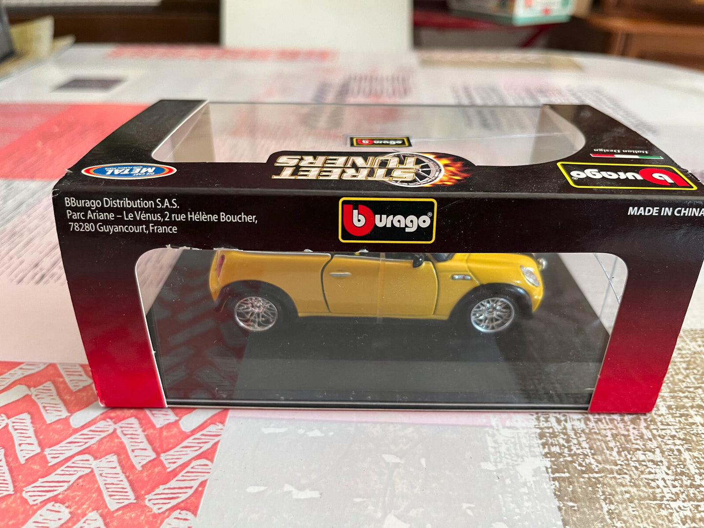 Voiture Miniature Burago Street Tuners Mini Cooper S Cabrio Tuning 1/32