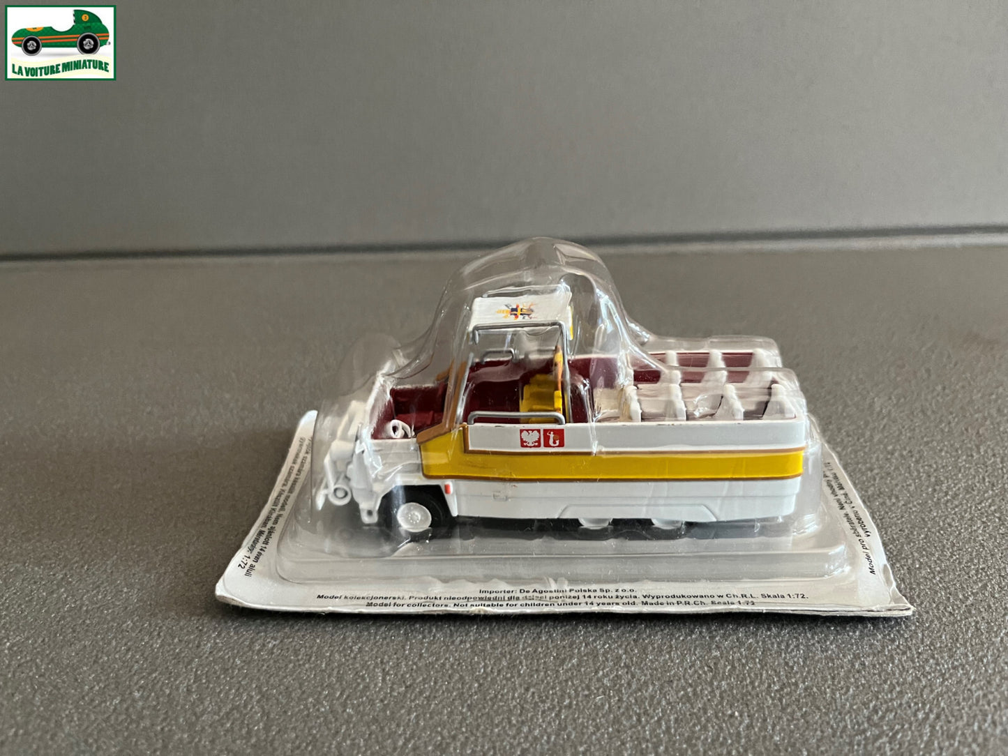 Voiture Miniature Star 660 Papamobile IST Pays de L'est au 1/72