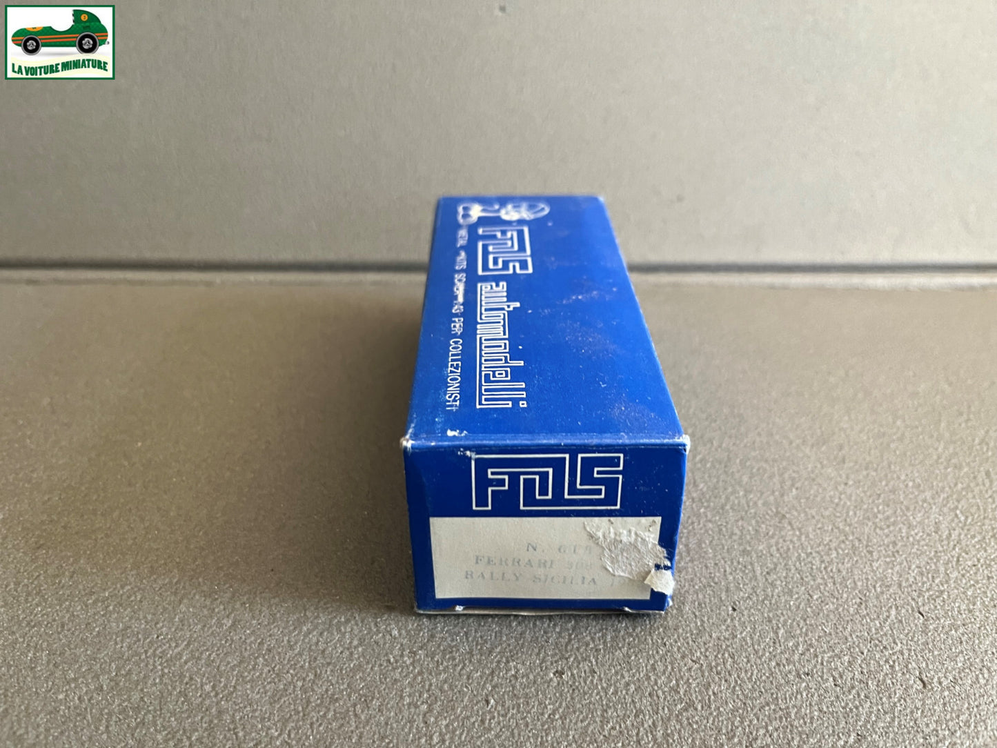 Voiture Miniature Kit Métal non monté Ferrari 308 GTB FDS au 1/43