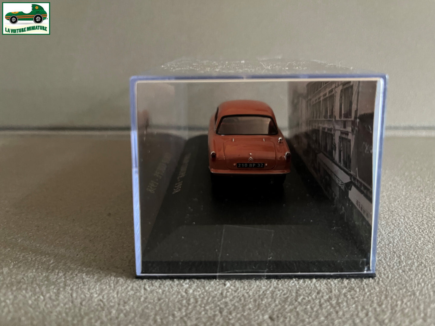 Voiture Miniature Umap Coupé 1958 au 1/43 Ixo Altaya
