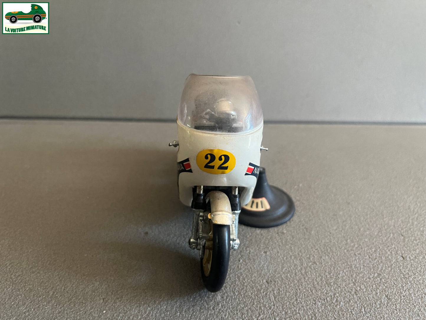 Ancienne Miniature Moto Suzuki 500 CC GP Olio Fiat 22 Polistil au 1/15
