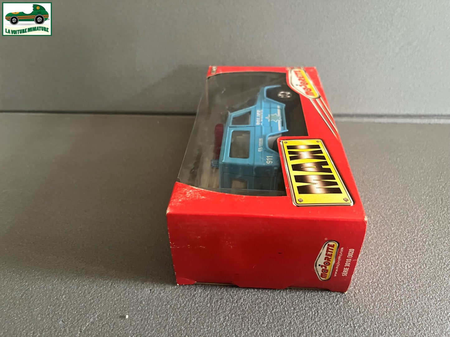 Voiture miniature Mercedes 230GE Police Maxi Majorette Série 3000