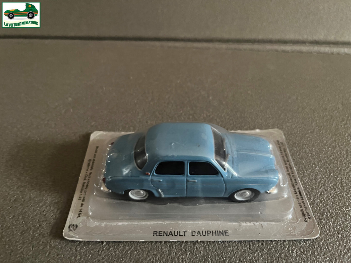 Voiture Miniature Renault Dauphine IST DeAgostini Ixo Presse au 1/43