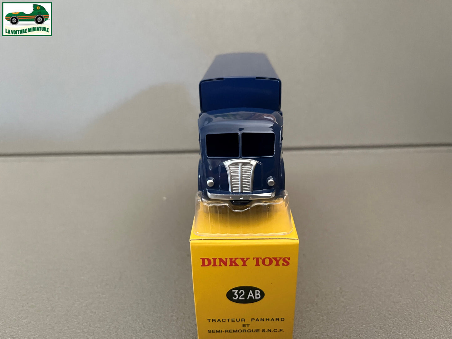 Voiture miniature Tracteur Semi Remorque Panhard SNCF 32 AB Dinky Toys Atlas