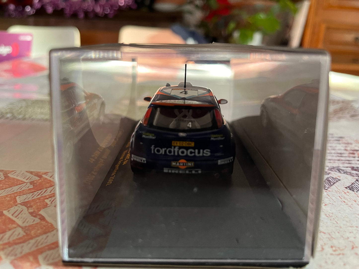 Voiture Miniature Ford Focus WRC Rallye Argentine 2002 Ixo au 1/43