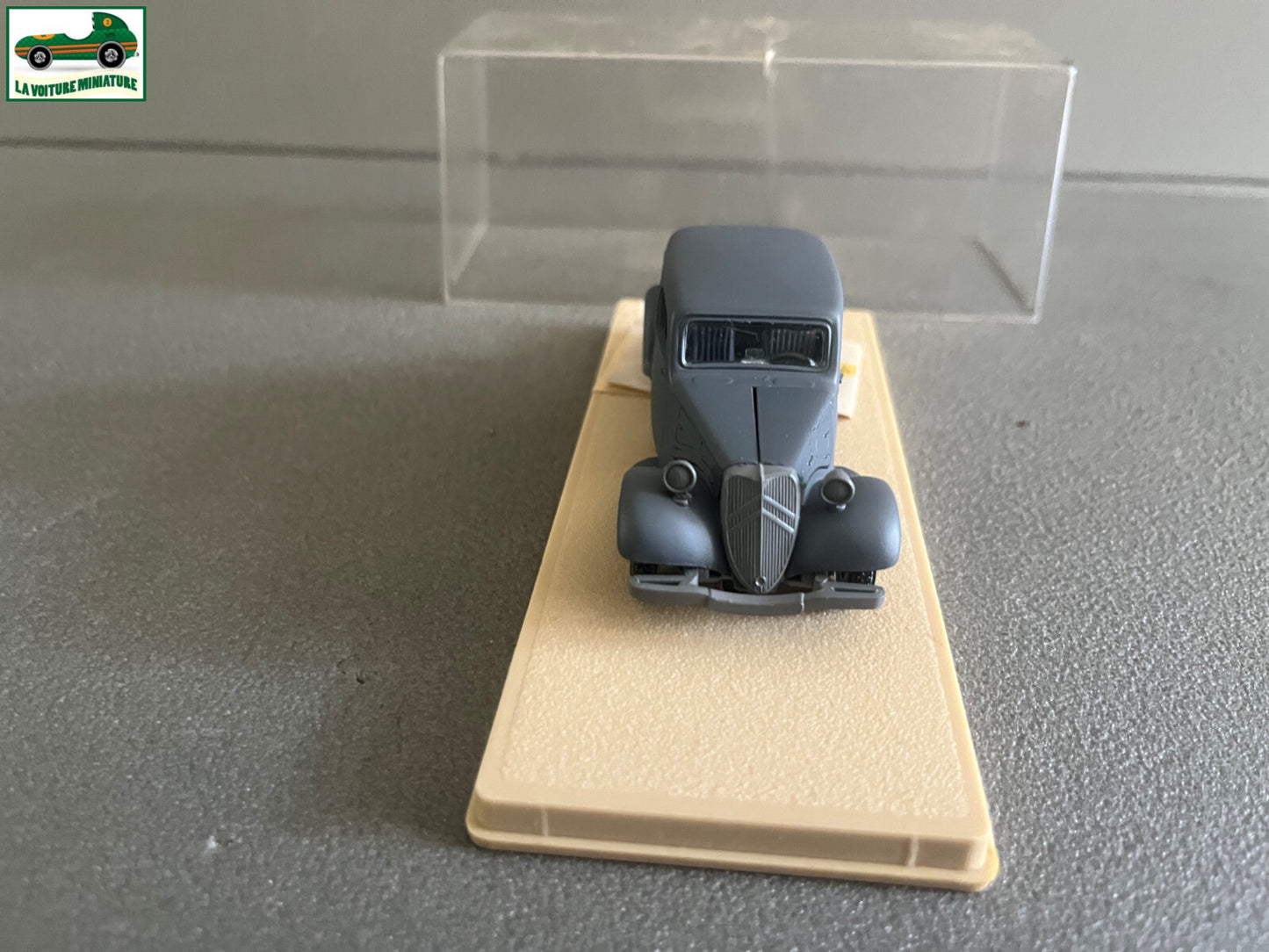 Voiture miniature Citroen Traction Grise Eligor France 1/43