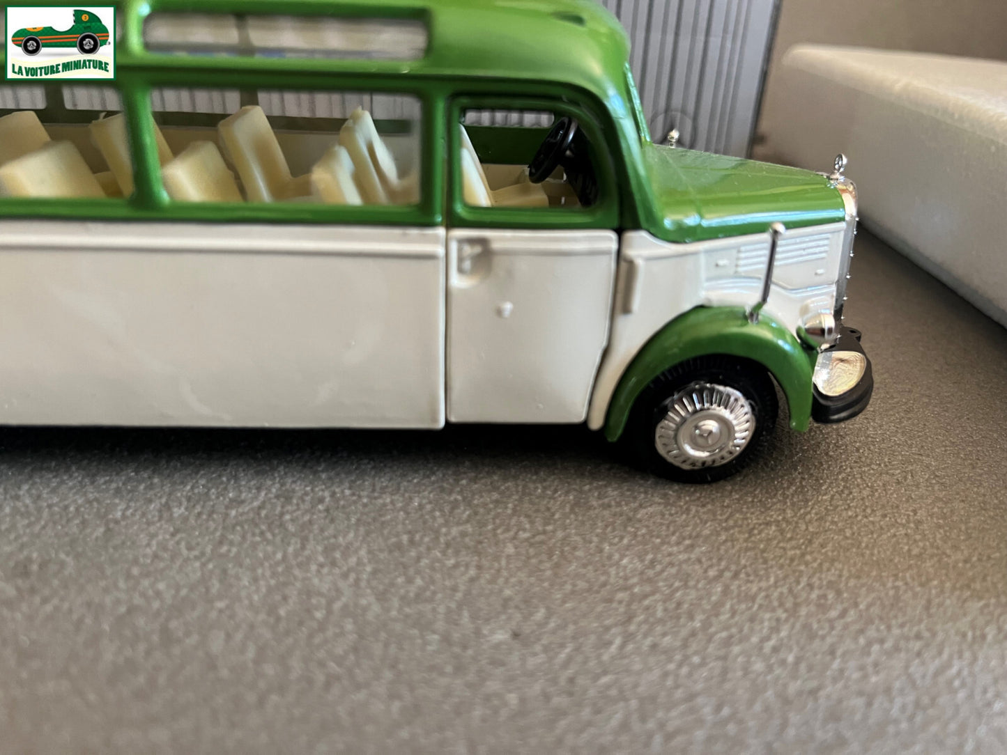 Ancienne Miniature Voiture Autobus Bus O3500 Omnibus Mercedes NZG 1/40 Défaut