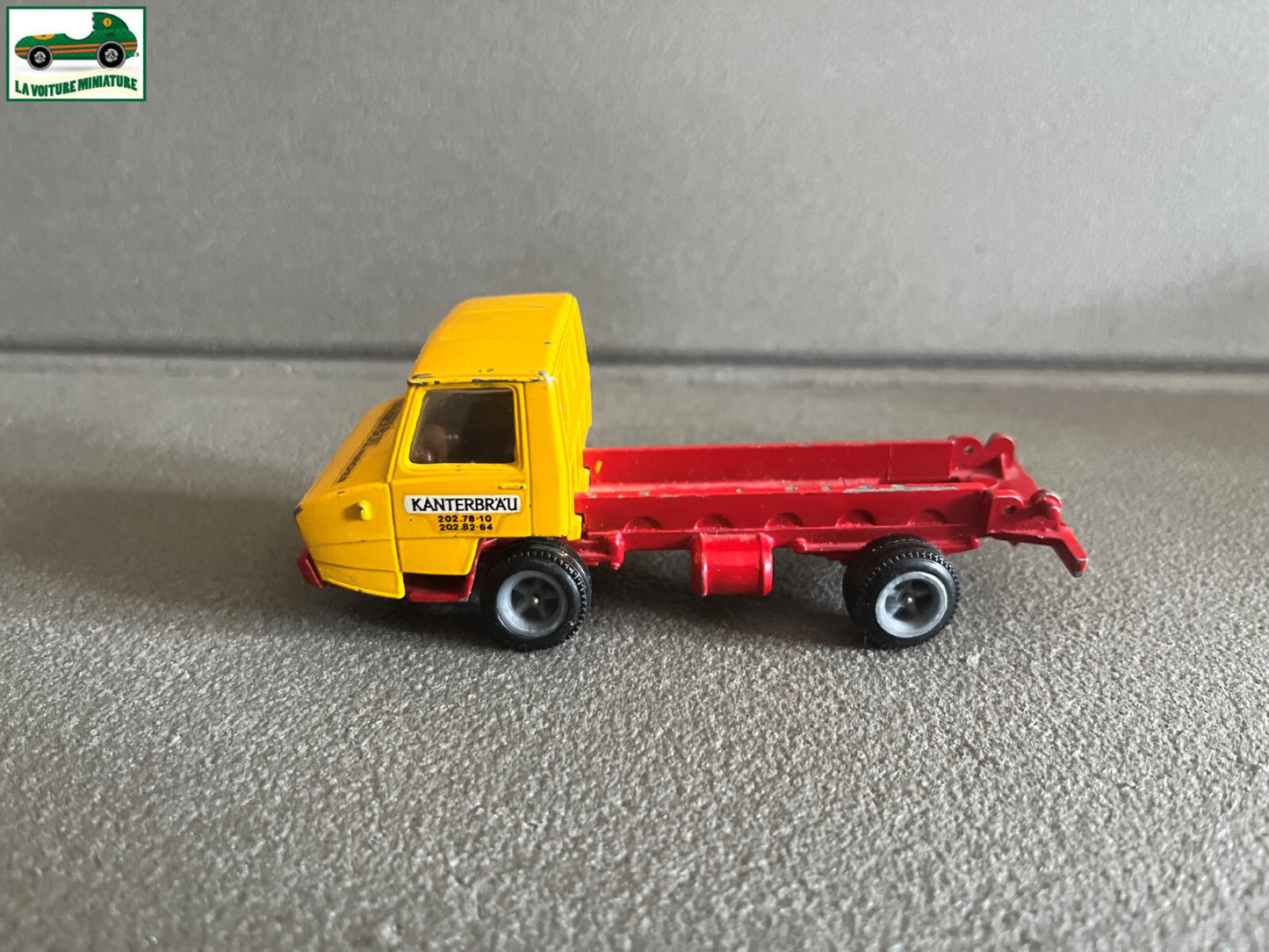 Ancienne Voiture Miniature Camion Berliet Stradair Champion France Epave 1/60