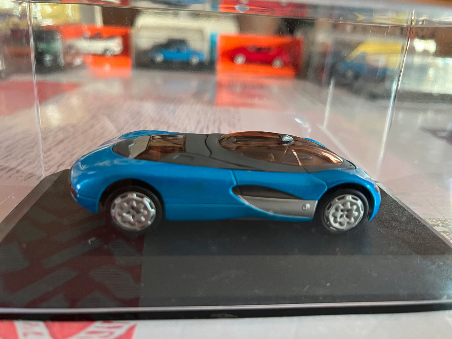 Voiture miniature Renault Laguna Concept Car Norev M6 Collection au 1/43