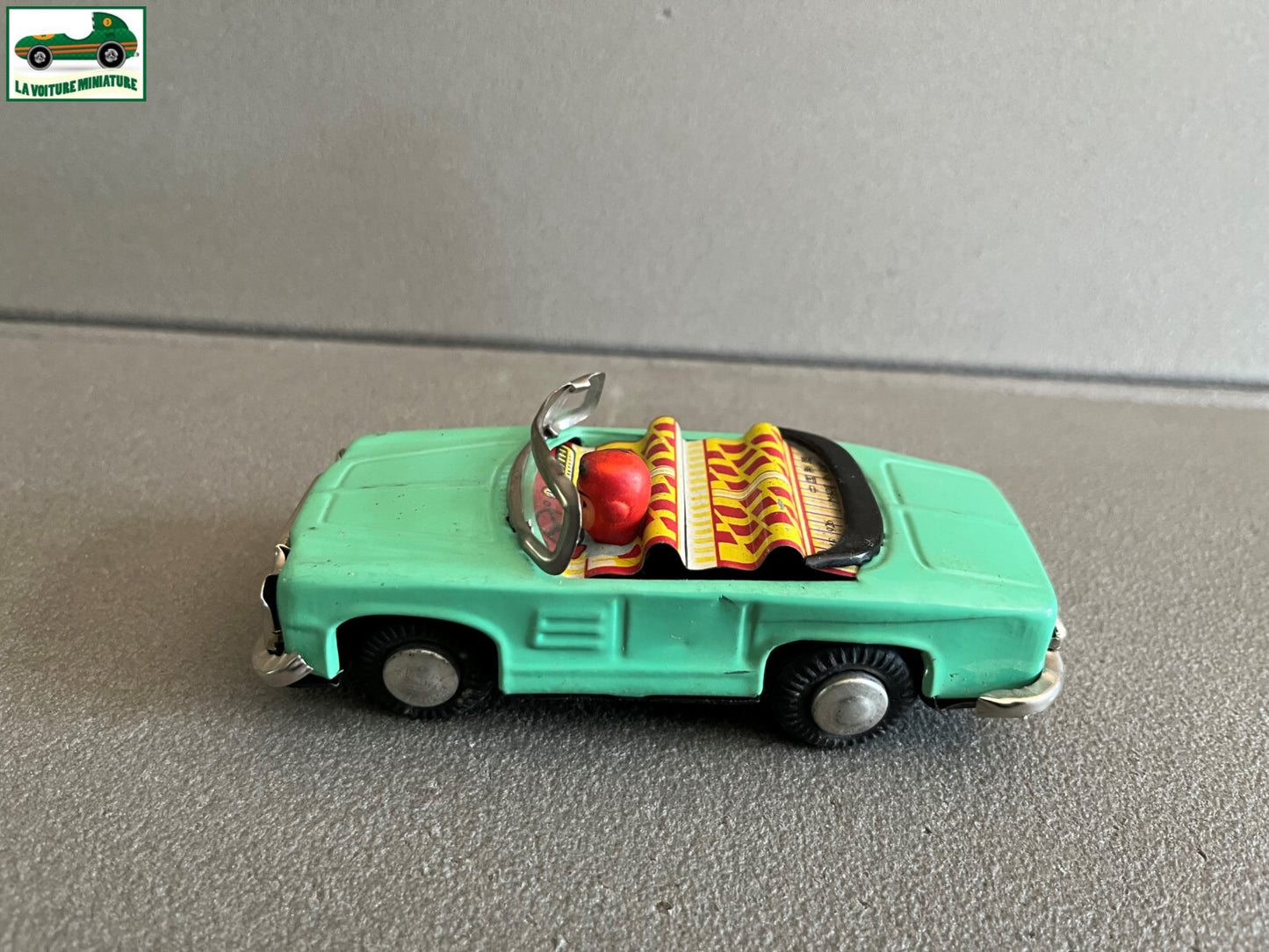 Ancien Jouet Voiture MF926 Made in China Tole Metal à Friction 1/30 12,5cm env